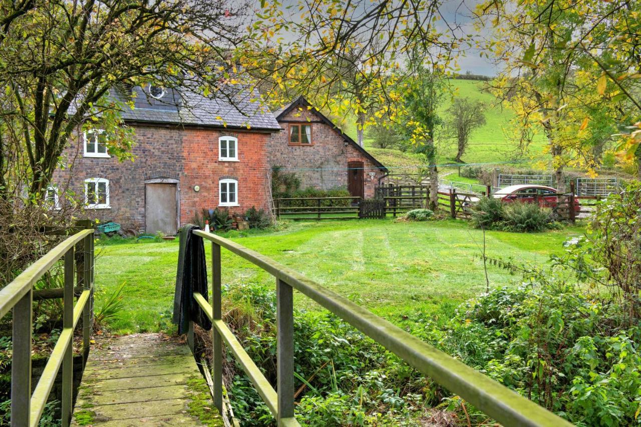 Finest Retreats - Great Cantal Granary Llandrindod Wells Exterior photo